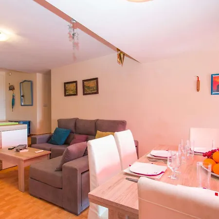 Muralla Roja - Plusholidays Apartment