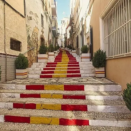 Apartament Muralla Roja - Plusholidays *