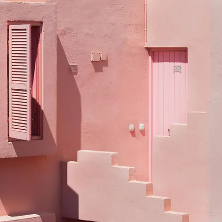 Muralla Roja - Plusholidays