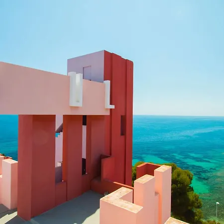 Muralla Roja - Plusholidays Calpe