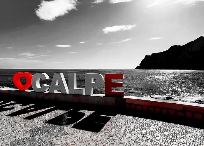 Muralla Roja - Plusholidays *